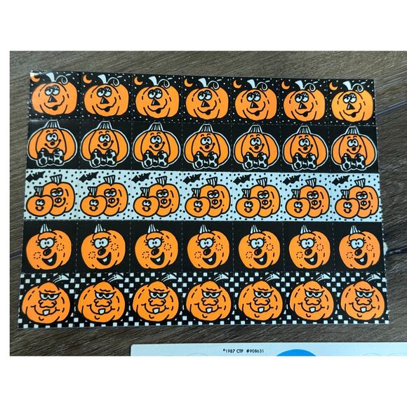 Vintage 80s Teachers Halloween Stickers Lot Reward Incentive Garfield Pumpkins - Picture 3 of 11